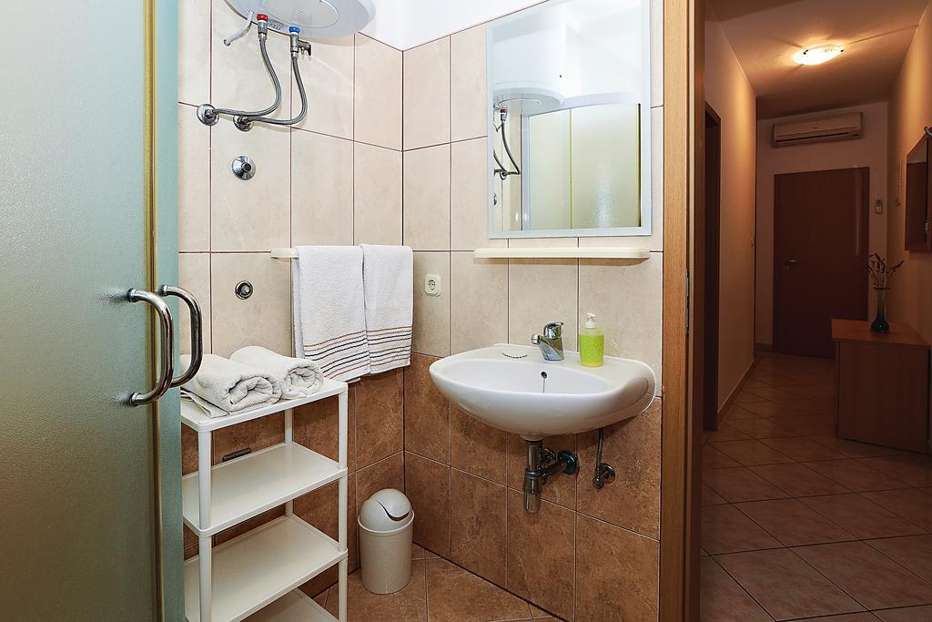 Apartments Lucija Sukošan Eksteriør bilde